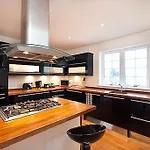 Ratcliffe Terrace Apartment