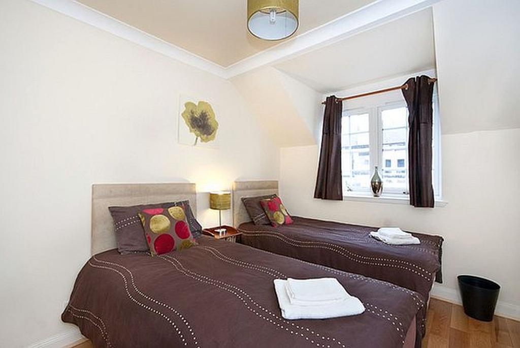 Ratcliffe Terrace